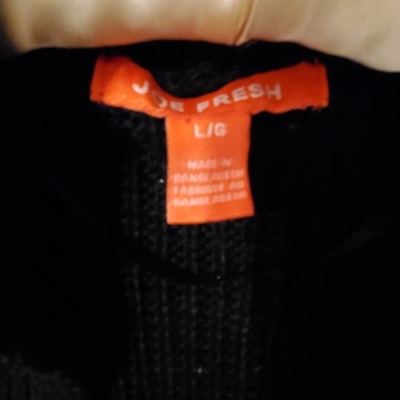 Vest - Picture 3 of 3